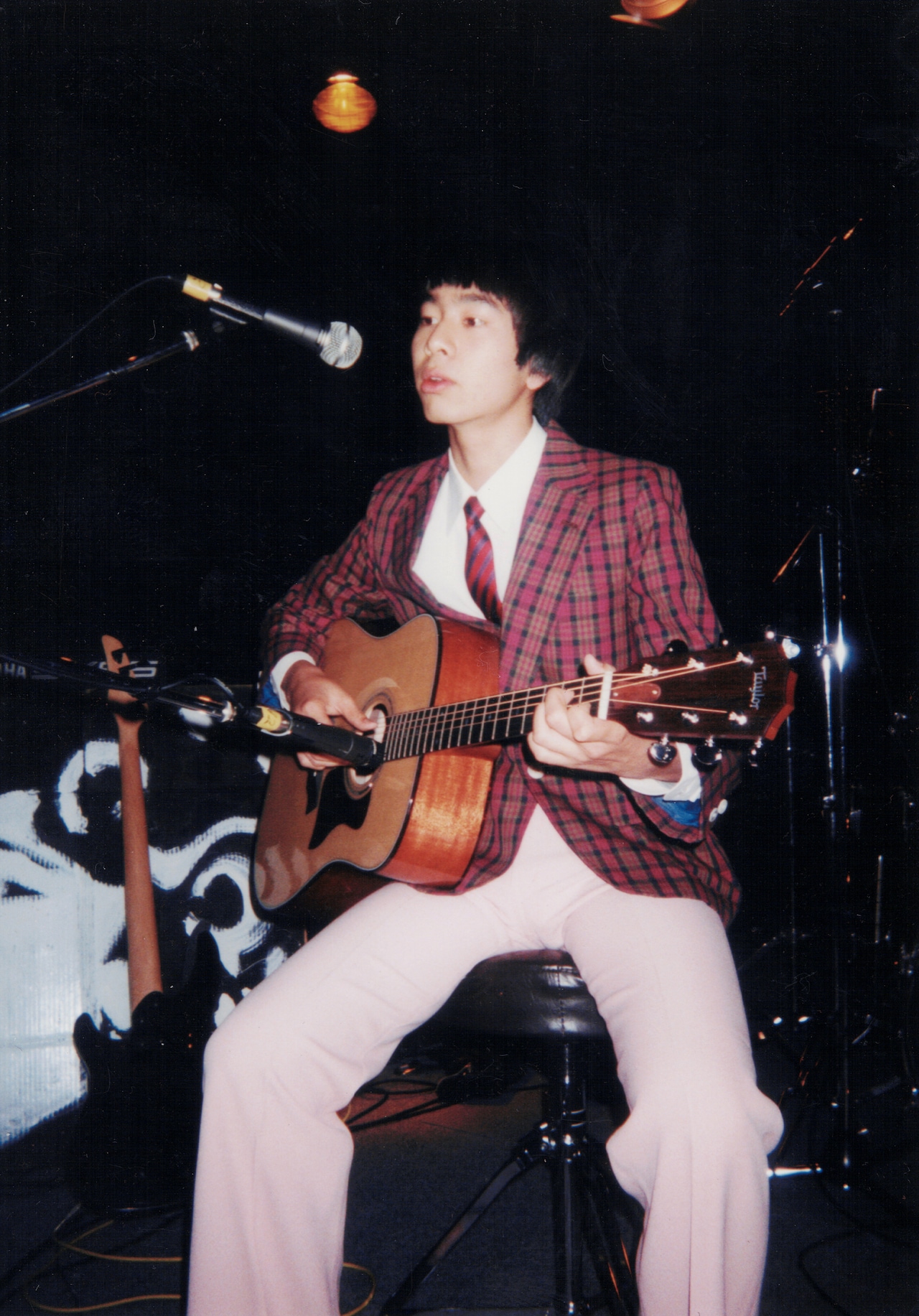 高校1年生の頃、向ヶ丘遊園のライブハウスにて。