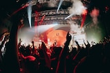 Awichのライブの様子。(撮影:佐藤潤平)