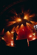 Awichのライブの様子。（撮影：佐藤潤平）