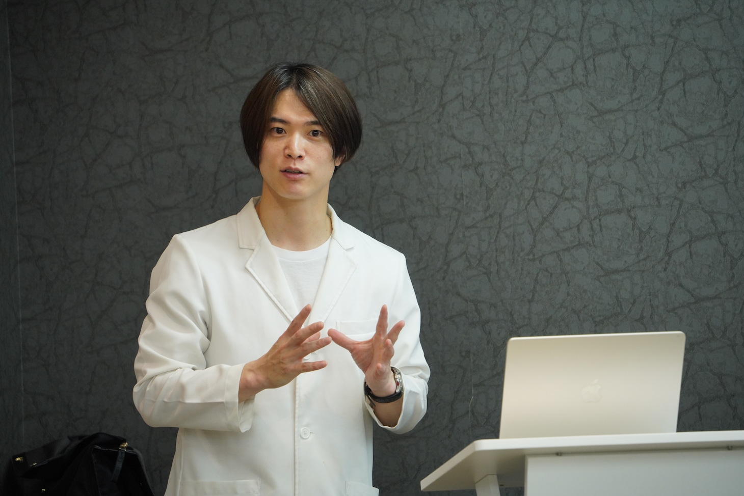 紫藤佑介先生