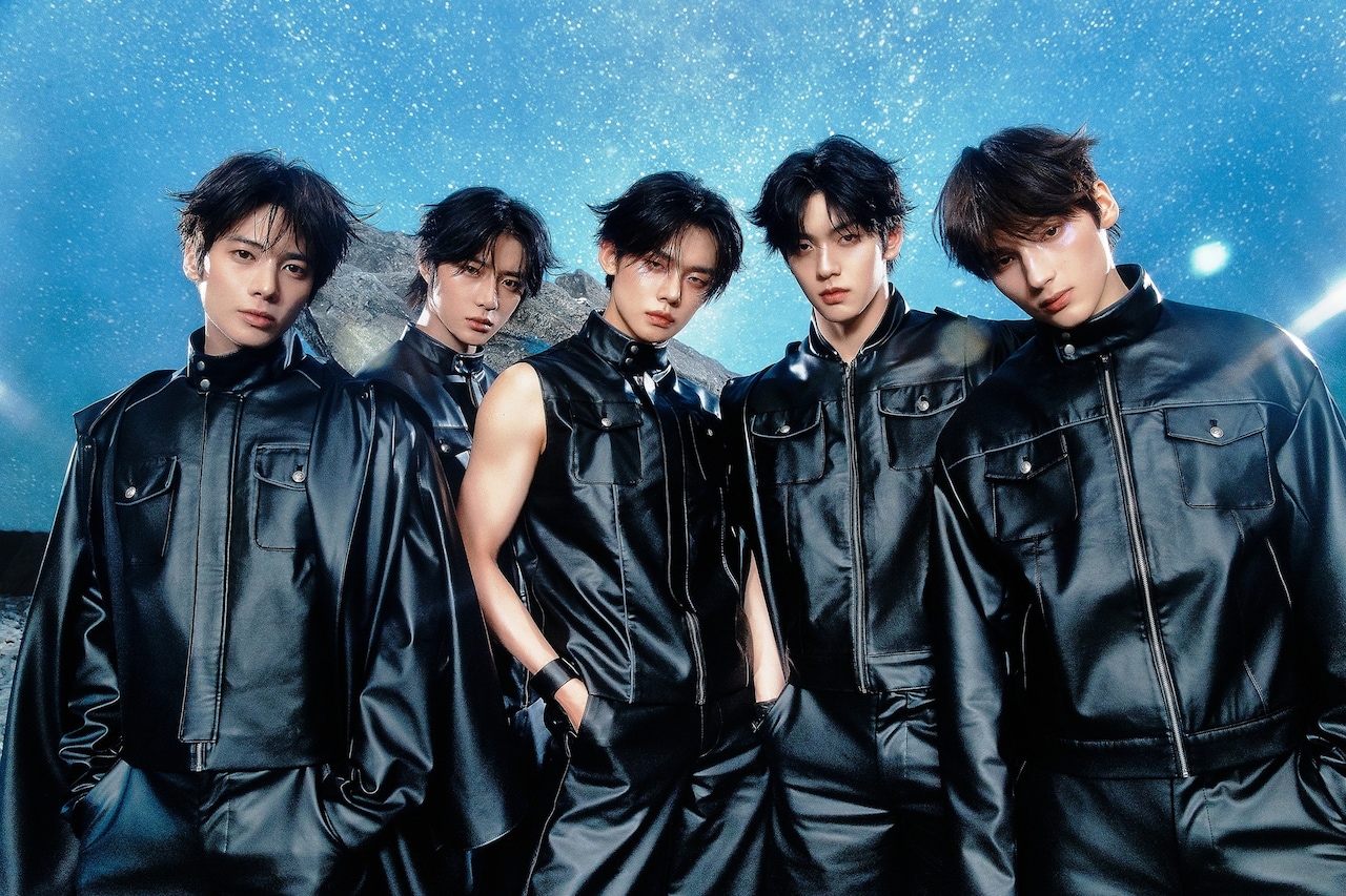 TOMORROW X TOGETHER