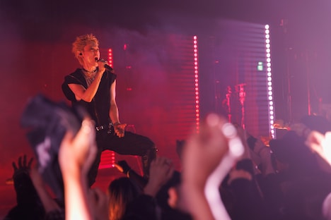 「グラスハート」場面写真