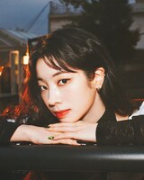 TWICE「ENEMY」DAHYUN盤ジャケット