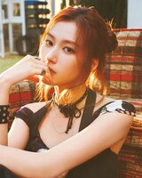 TWICE「ENEMY」SANA盤ジャケット