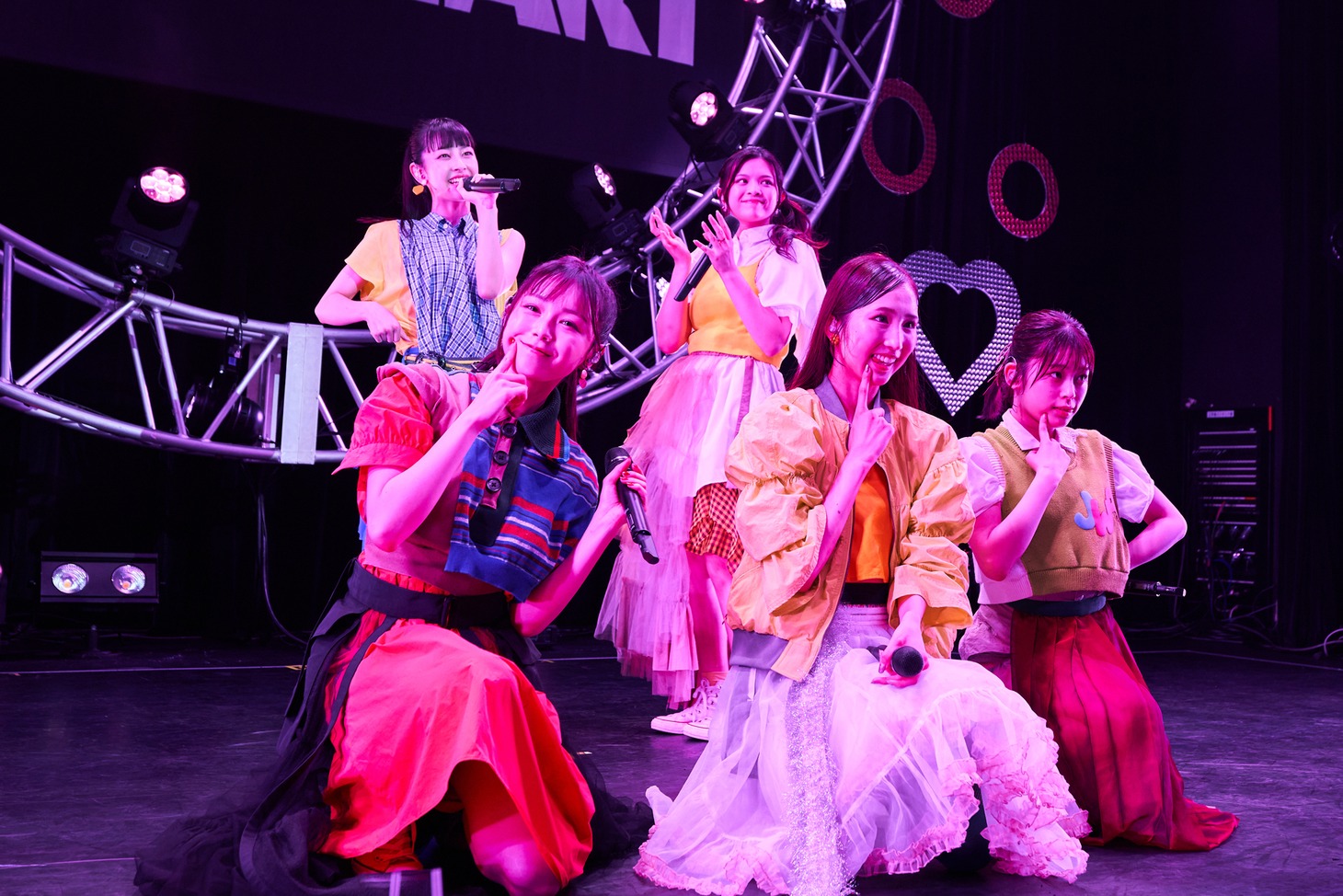 ONE LOVE ONE HEART「Oneman Live 2025 “SPARK of LOVE”」の様子。（撮影：撮影: 梁瀬玉実）