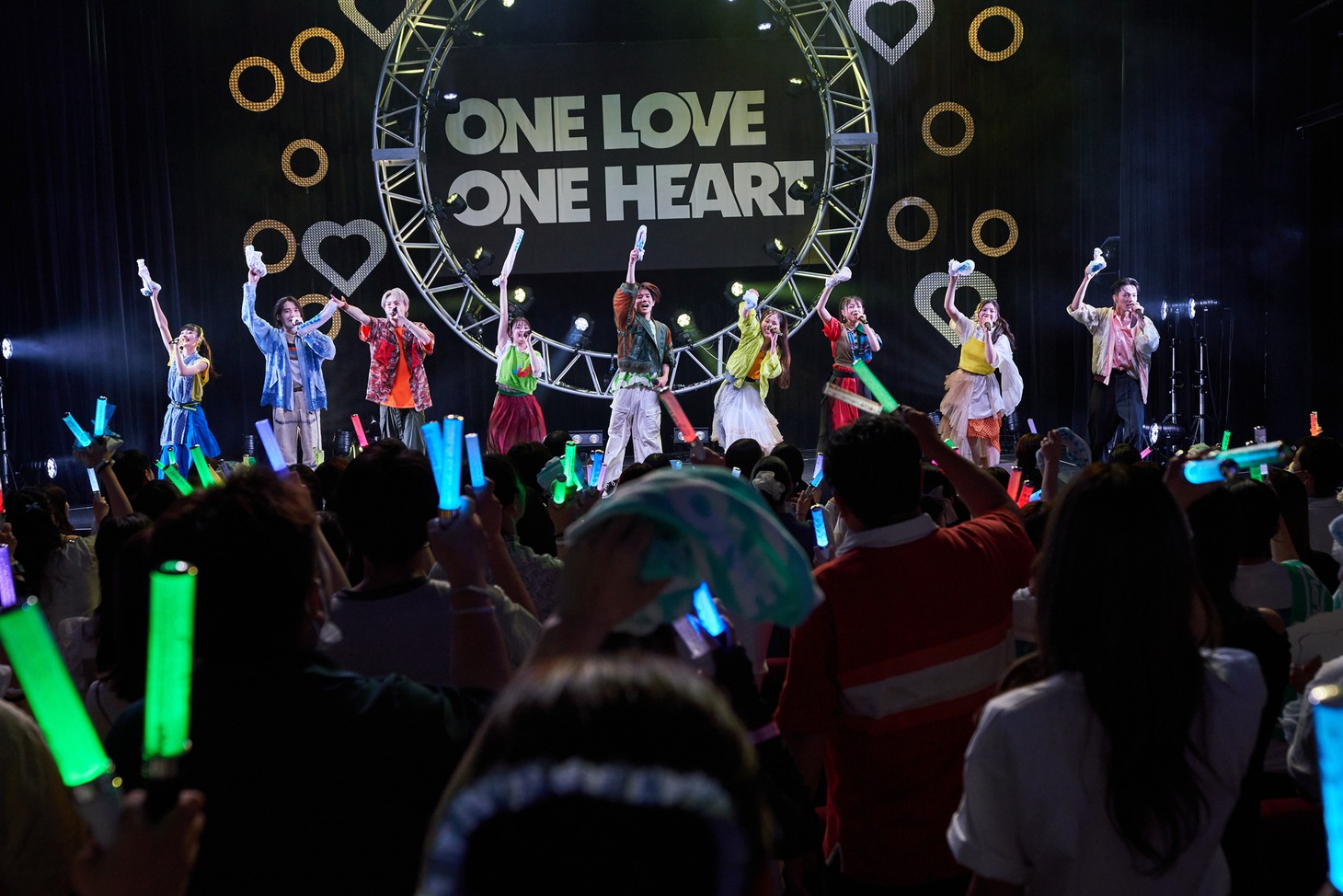 ONE LOVE ONE HEART「Oneman Live 2025 “SPARK of LOVE”」の様子。（撮影：撮影: 梁瀬玉実）