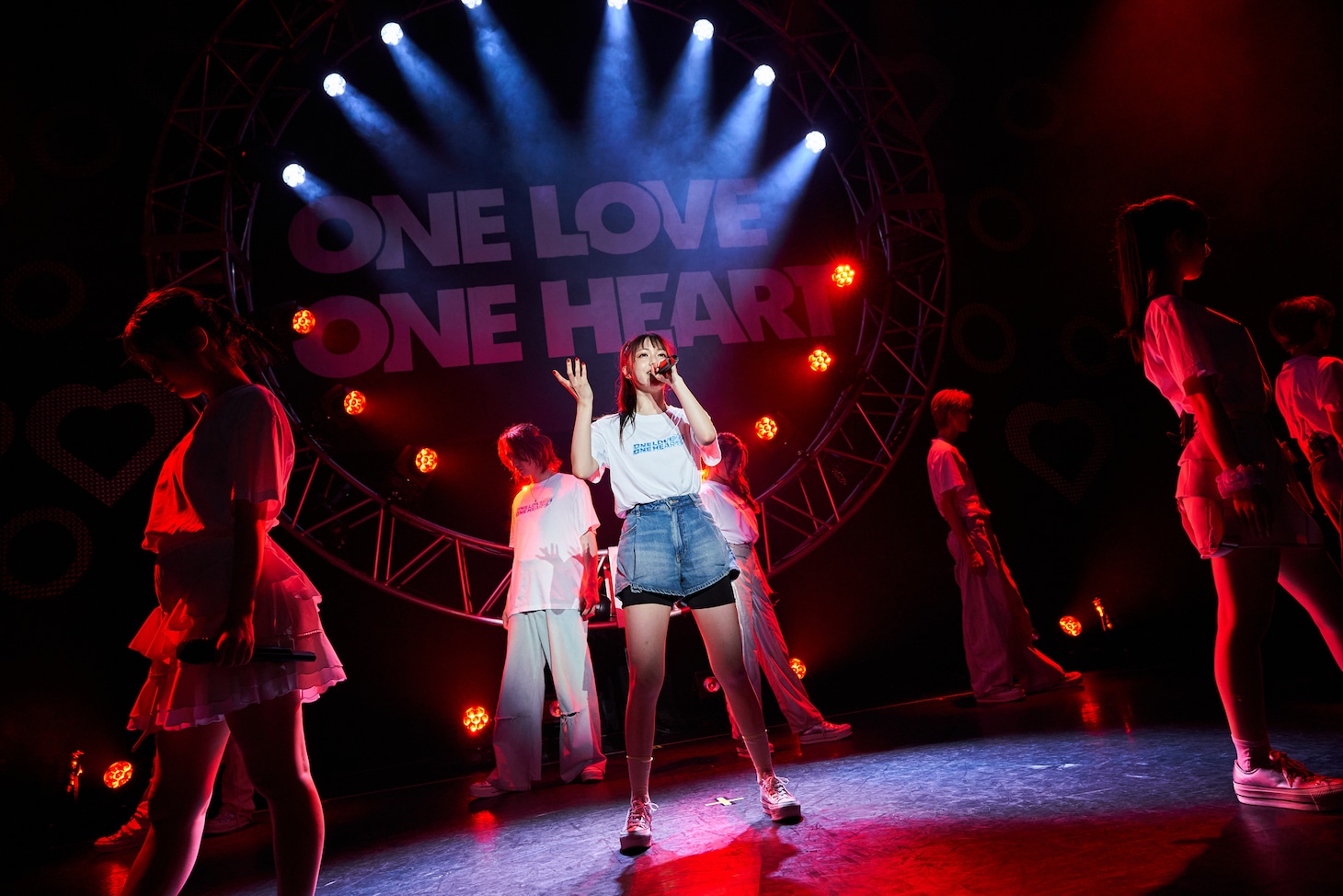 ONE LOVE ONE HEART「Oneman Live 2025 “SPARK of LOVE”」の様子。（撮影：撮影: 梁瀬玉実）