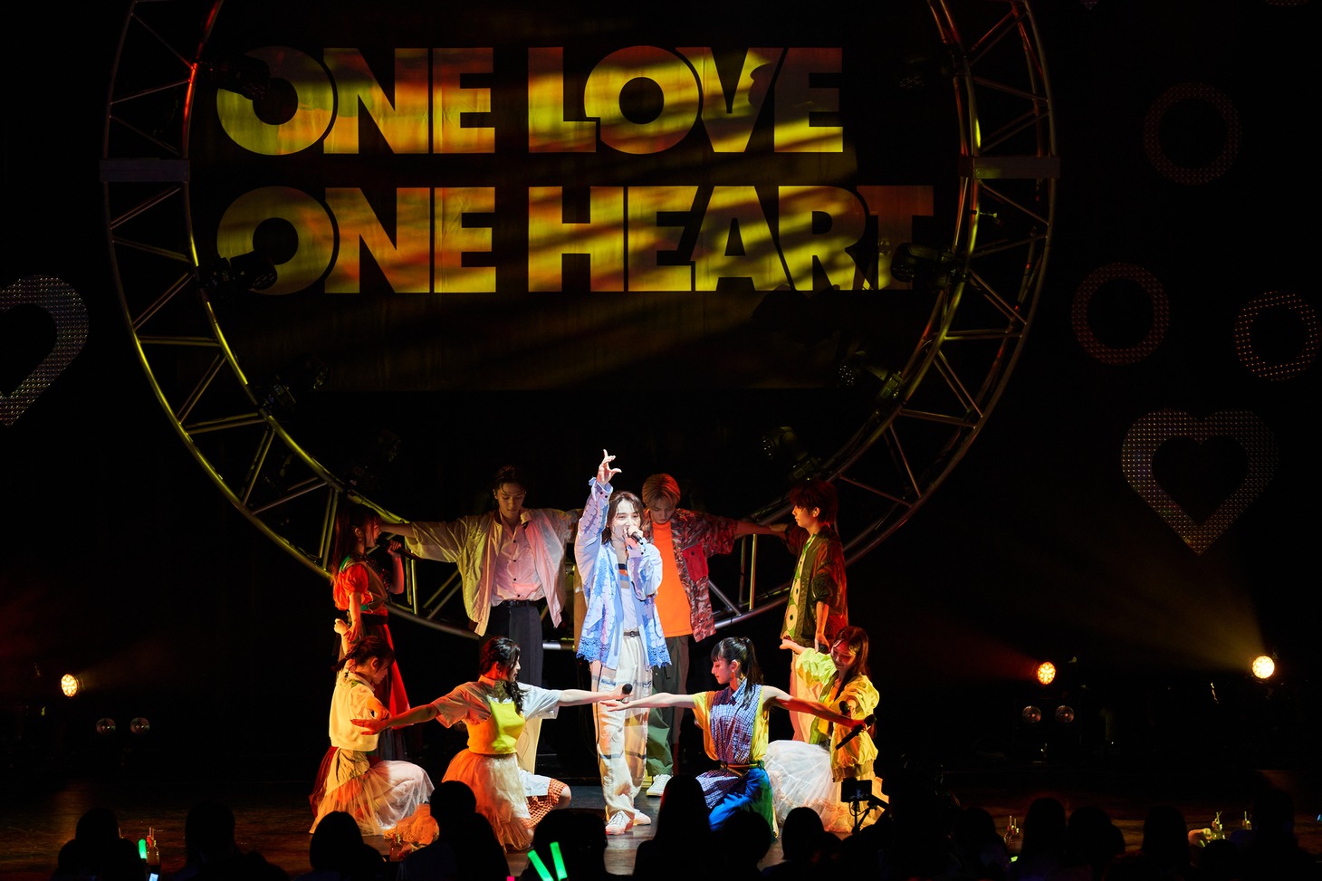 ONE LOVE ONE HEART「Oneman Live 2025 “SPARK of LOVE”」の様子。（撮影：撮影: 梁瀬玉実）