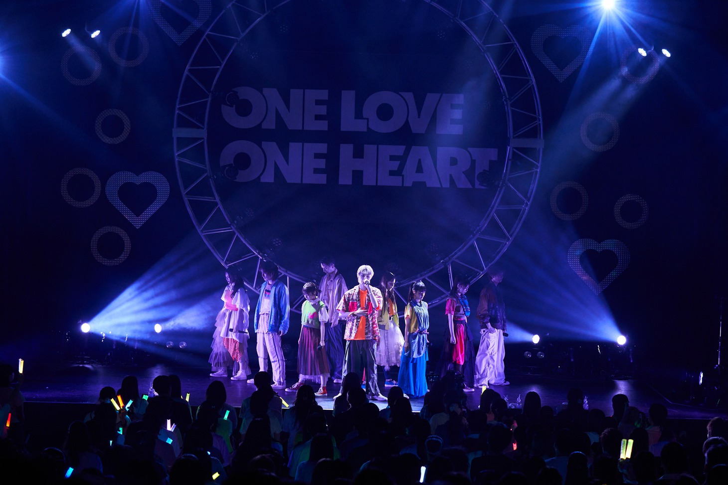 ONE LOVE ONE HEART「Oneman Live 2025 “SPARK of LOVE”」の様子。（撮影：撮影: 梁瀬玉実）