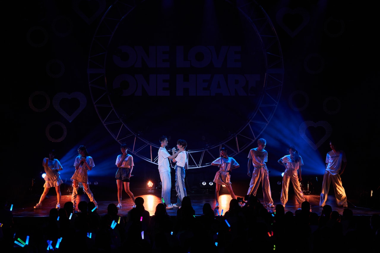 ONE LOVE ONE HEART「Oneman Live 2025 “SPARK of LOVE”」の様子