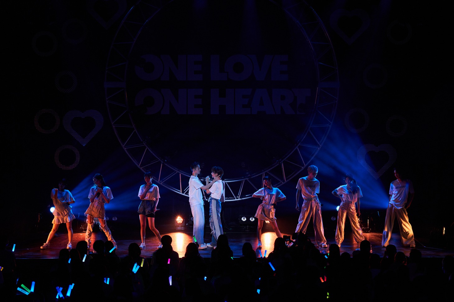 ONE LOVE ONE HEART「Oneman Live 2025 “SPARK of LOVE”」の様子。（撮影：撮影: 梁瀬玉実）