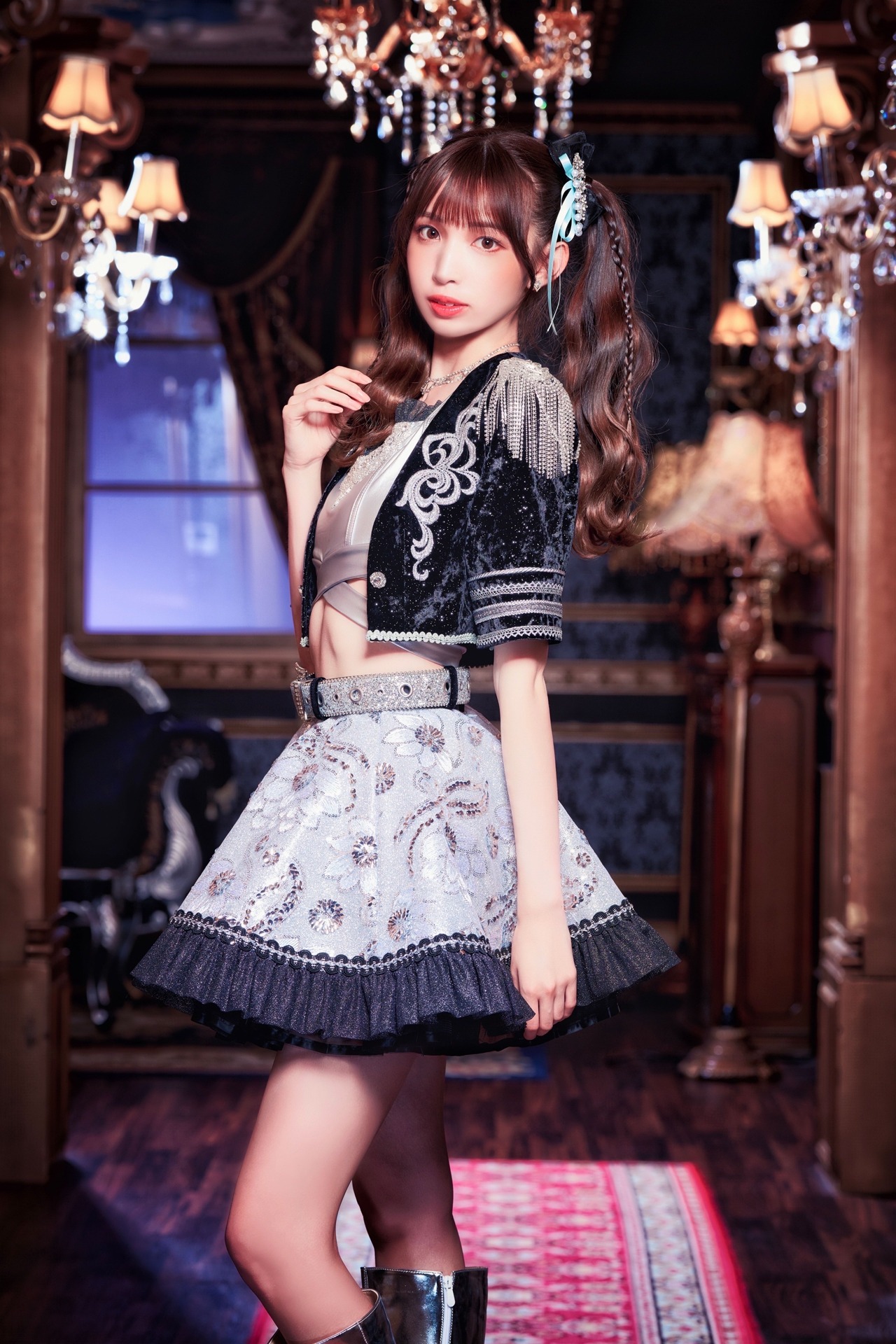 ライブラ・ヒナ