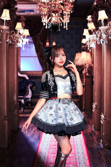 アテナ・シオリ