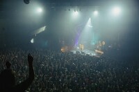 SIRUP「NEXT LIFE TOUR 2025」の様子。（Photo by Leo Iizuka）