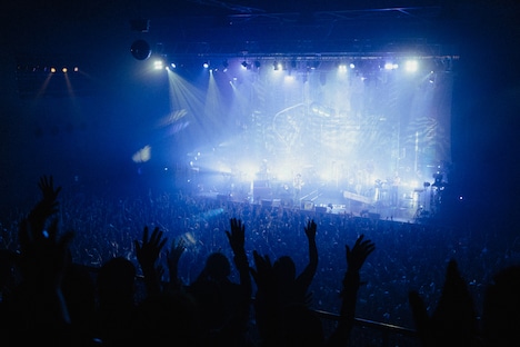SIRUP「NEXT LIFE TOUR 2025」の様子。（Photo by Leo Iizuka）