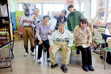Corneliusと作家たち。小山田は崇弥氏の手紙をきっかけに、岩手県花巻市にある福祉施設・るんびにい美術館を訪れた。（撮影：淺田創）