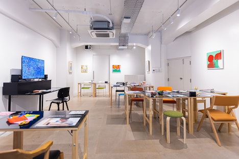 「Glow Within -Corneliusと13人の作家の声-」の様子。