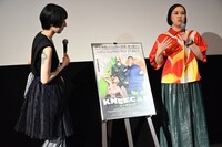 左から春ねむり、渡辺志保。