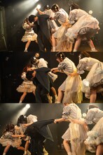 清竜人の背中を殴打する清さきな。