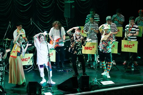 「モダンチョキチョキズの東京さまーふえすてばる」の様子。（Photo by Kayoko Yamamoto）