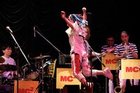 「モダンチョキチョキズの東京さまーふえすてばる」の様子。（Photo by Kayoko Yamamoto）