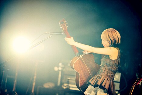 竹内アンナ（Photo by Kazushi Hamano）