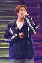 リハーサル中のタカシ。