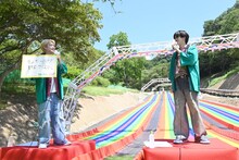 ユーキ（左）の「マジカルバナナ野田クリスタル」にツッコまずにはいられないリョウガ（右）。