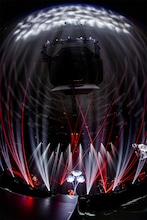 「imase LIVE "Have a nice day" in NIPPON BUDOKAN」の様子。（Photo by Viola Kam［V'z Twinkle］）