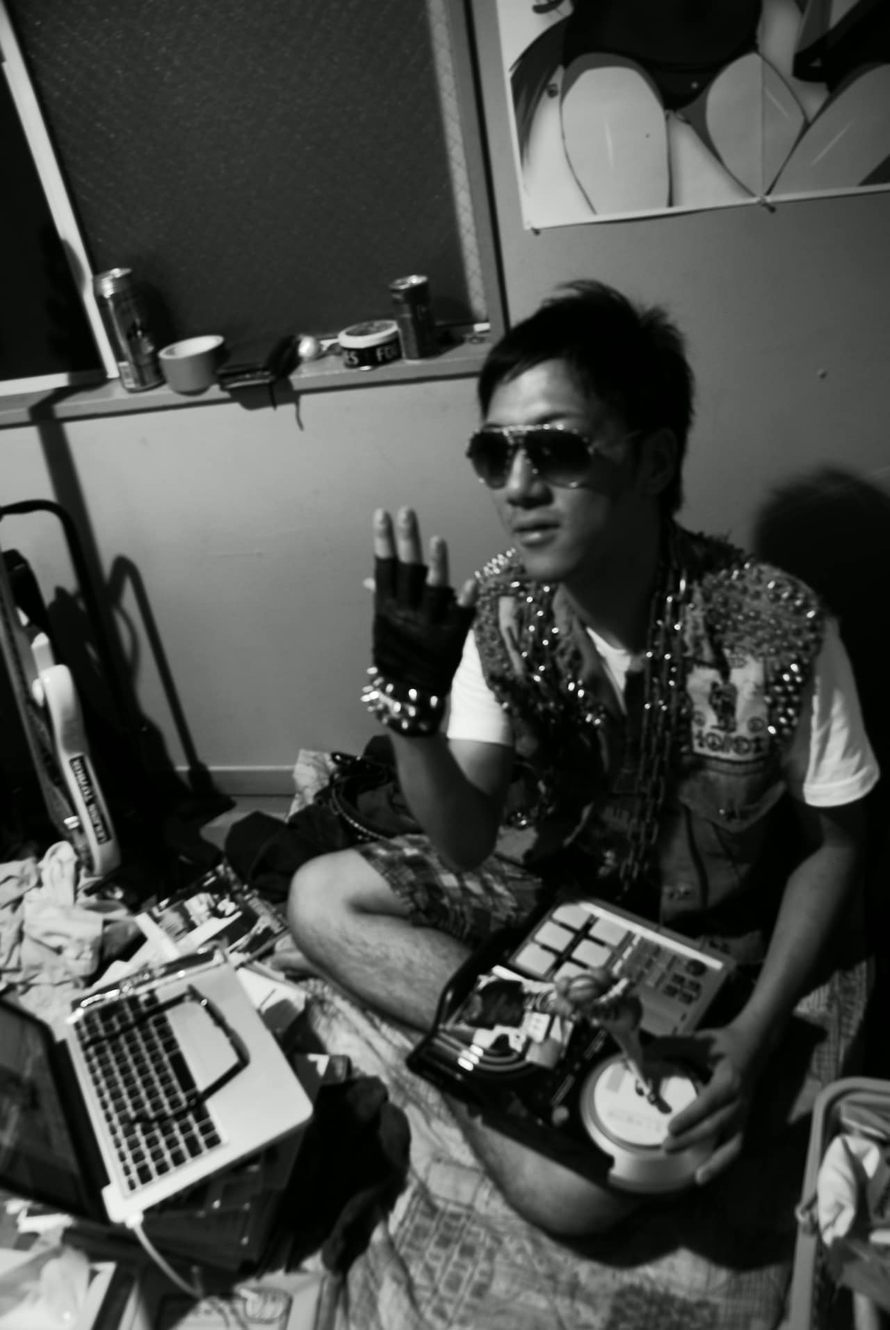 バンドマンの友人宅にて。2009、10年頃。