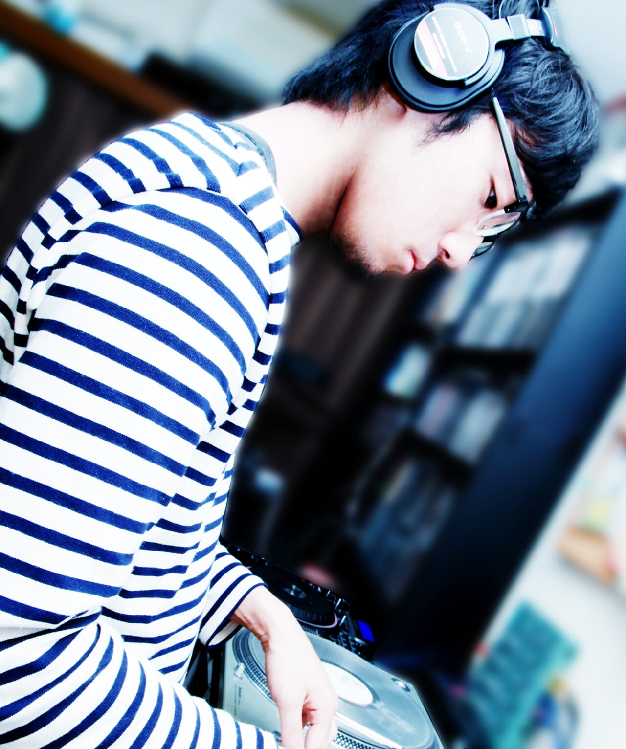 2010年、ソニーミュージック育成アーティスト時代のアーティスト写真。（Photo by Julie Watai）