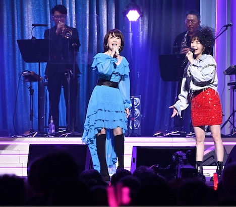 伊藤蘭と趣里。