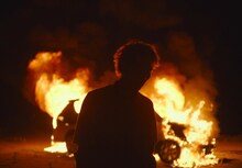 SATOH「愛し合うとして」ミュージックビデオより。