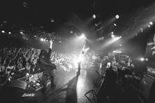 「9mm Parabellum Bullet & LIQUIDROOM Anniversary Live『21Years, 21Bullets』」の様子。（Photo by takeshi yao）