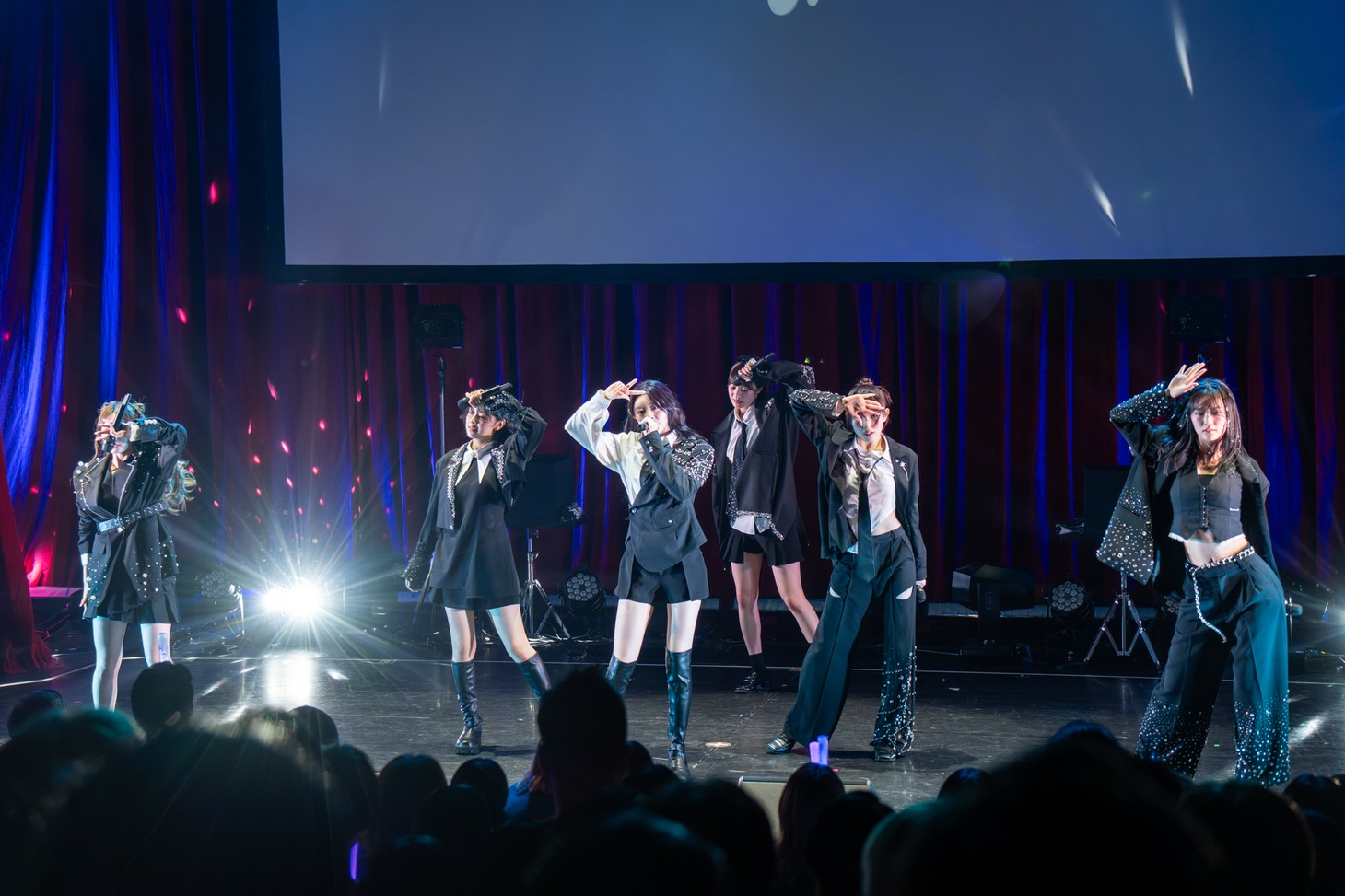 「5th ONEMAN LIVE "Will You Try MISS MERCY?"」の様子。