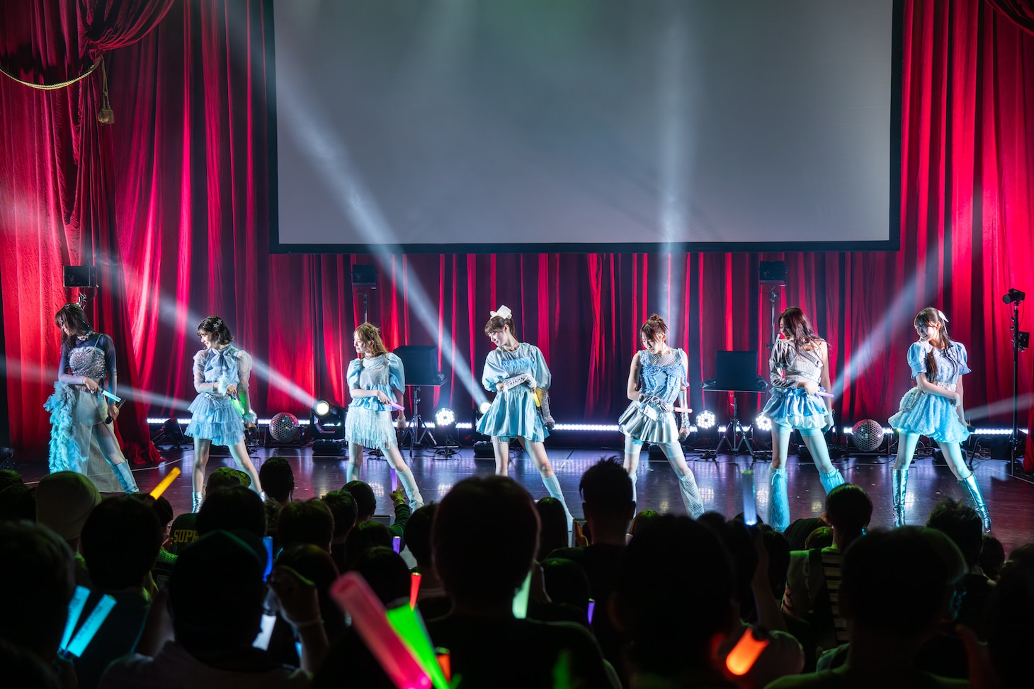 「5th ONEMAN LIVE "Will You Try MISS MERCY?"」の様子。