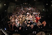 「SAKKA FES Vol.03 宮野弦士DAY Supported by KENDRIX / JASRAC」で撮影された集合写真。（撮影：チェリーマン）