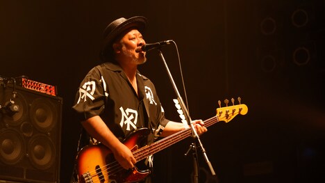 キヨサク（B, Vo / MONGOL800）（Photo by SARUYA AYUMI）