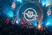 「INUWASI BAND SET LIVE TOUR 2025〝狗鷲廻閃〟」の様子。（撮影：真島洸）
