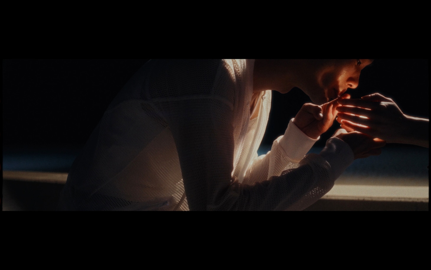 Laura day romance「ライター」MVより。