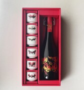 「聖飢魔酒 魔暦廿漆年 D.C.27」の「赫 RED」。