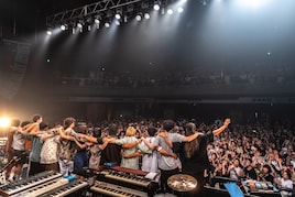 ROTH BART BARON「BEAR NIGHT 6」JQ、吉澤嘉代子、荒田洸、Hana Hopeと繰り広げた濃密なコラボの数々