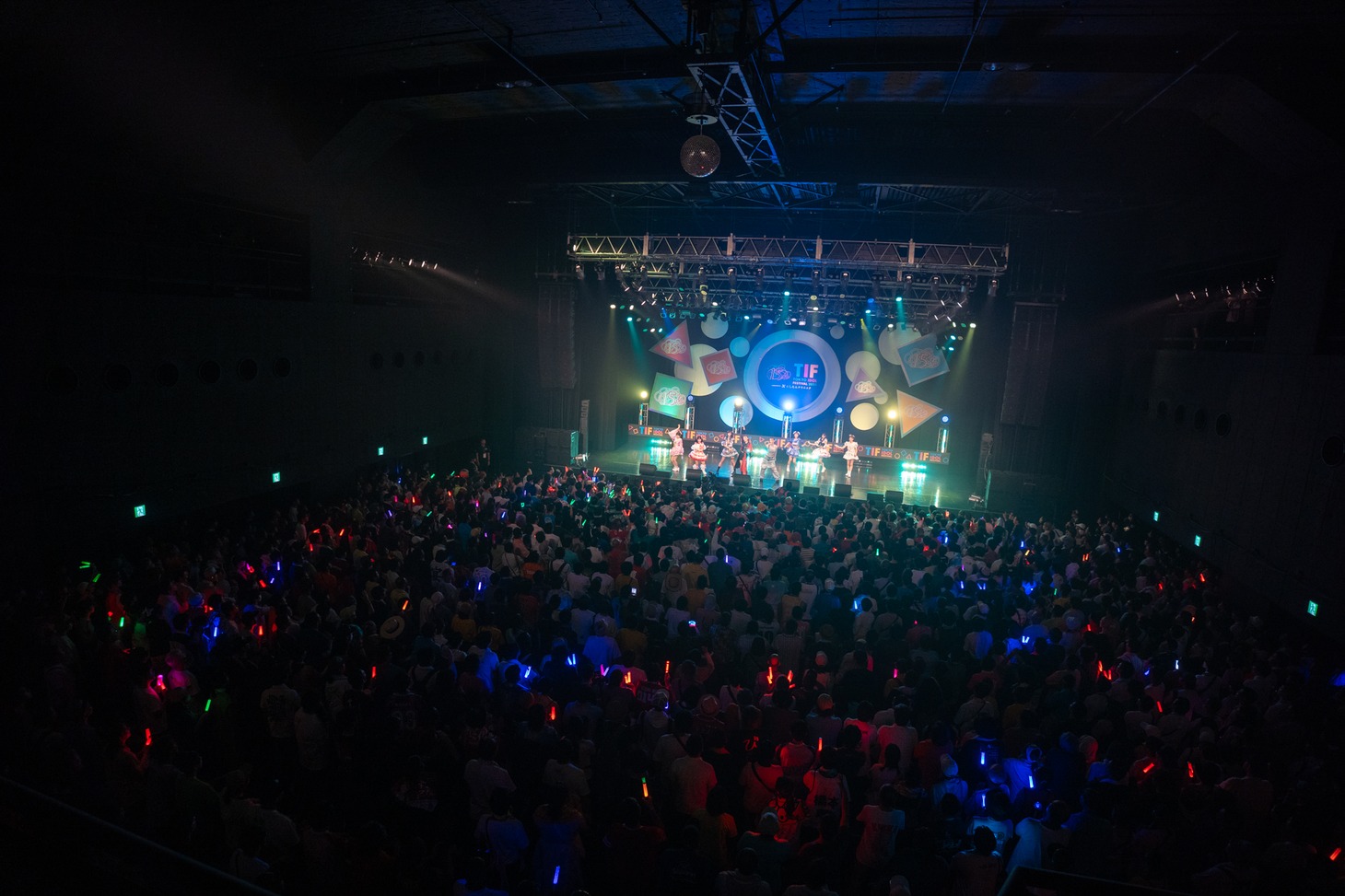 「後藤真希デビュー25周年♡レジェンドコラボステージ」の様子。
