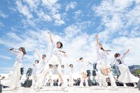 浮島STAGEに立つWHITE SCORPION。