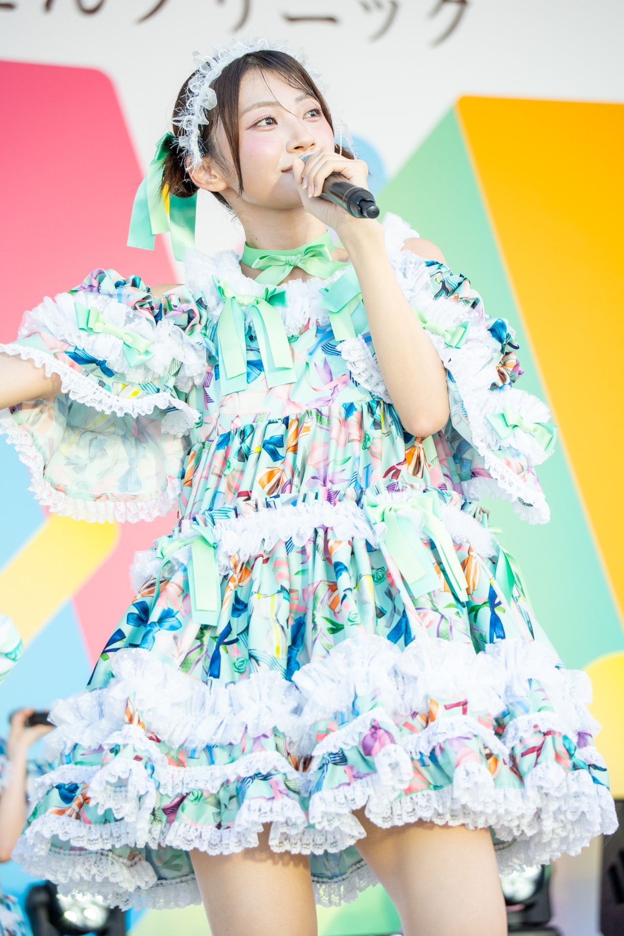 ブ*ワ様 CUTIE STREET 板倉可奈 CUTIE STREET板倉可奈、クールな視線＆ウィンクでギャップ魅せる