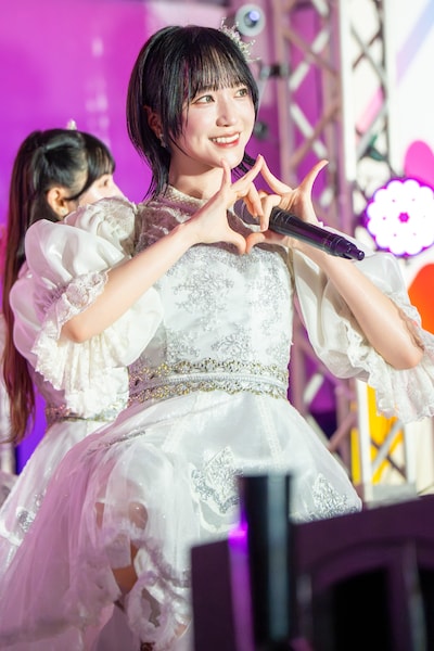 野口衣織（＝LOVE）