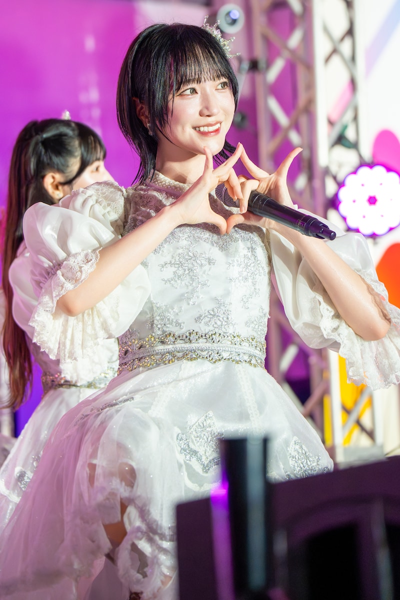 野口衣織（＝LOVE）