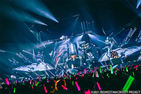 「SANKYO presents マクロスF ギャラクシーライブ☆ファイナル 2025」の様子。
