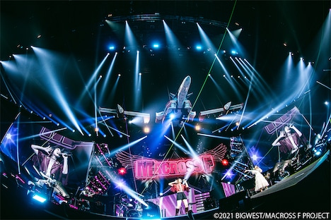 「SANKYO presents マクロスF ギャラクシーライブ☆ファイナル 2025」の様子。