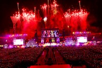 「ハマの夜祭り番長襲名記念 ももクロ夏のバカ騒ぎ2025 in 横浜スタジアム」の様子。（撮影：さいちょー）